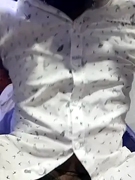 Snapshot of Neggajr87 chatting on 09/10/25, 05:23 Neggajr87 online show from 09/10/25, 05:23