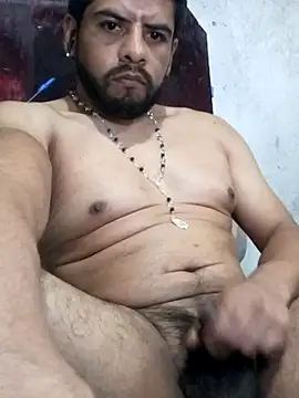 Snapshot of Neggajr87 chatting on 09/18/25, 03:37 Neggajr87 online show from 09/18/25, 03:37