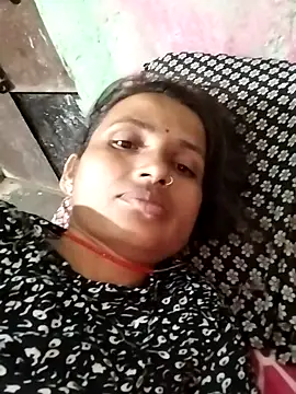 Snapshot of KIRTI12_HOT chatting on 10/10/25, 03:46 KIRTI12 HOT online show from 10/10/25, 03:46