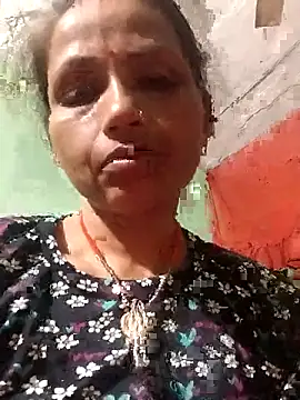 Snapshot of KIRTI12_HOT chatting on 10/07/25, 07:04 KIRTI12 HOT online show from 10/07/25, 07:04