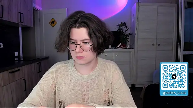 Derek Shameless online show from 07/15/26, 07:43