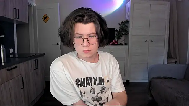 Derek Shameless online show from 06/25/26, 06:24