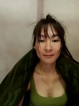 Yumyum kiw online show from 11/26/25, 12:43