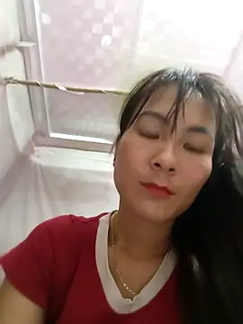 Yumyum kiw online show from 11/17/25, 06:12