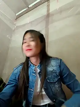 Yumyum kiw online show from 11/19/25, 12:43