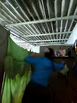 Yumyum kiw online show from 12/15/25, 12:22