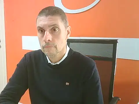 max79ve31 online show from 11/18/25, 02:31