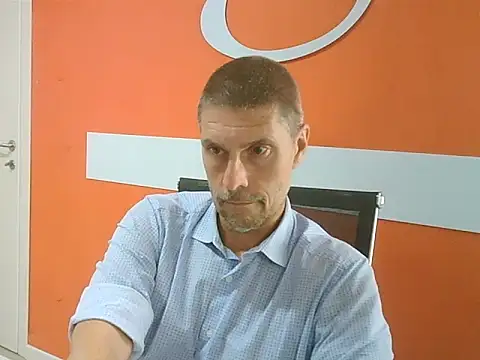 Snapshot of max79ve31 chatting on 09/10/25, 03:44 max79ve31 online show from 09/10/25, 03:44