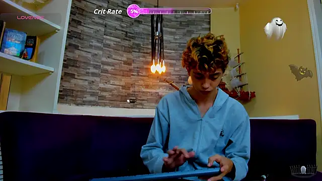 Snapshot of PoisonGuys chatting on 11/09/25, 06:12 PoisonGuys online show from 11/09/25, 06:12