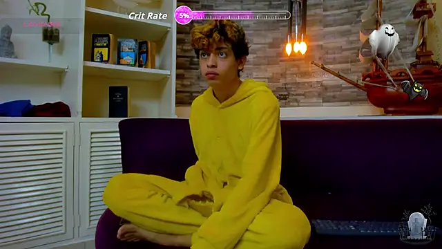 Snapshot of PoisonGuys chatting on 11/15/25, 09:02 PoisonGuys online show from 11/15/25, 09:02