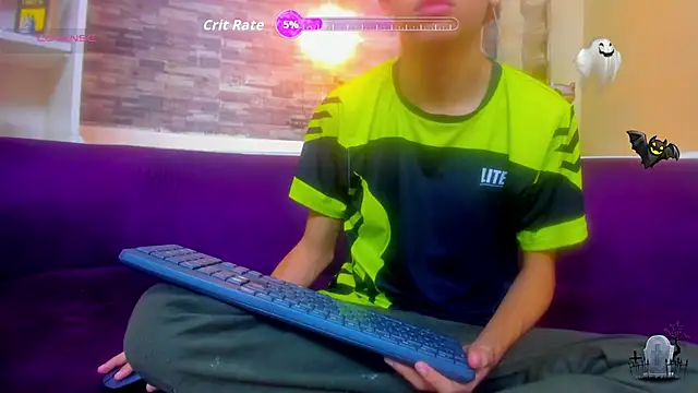 Snapshot of PoisonGuys chatting on 11/29/25, 09:42 PoisonGuys online show from 11/29/25, 09:42