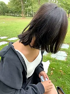 Snapshot of wemroudeyu chatting on 11/11/25, 05:24 wemroudeyu online show from 11/11/25, 05:24