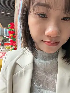 Snapshot of wemroudeyu chatting on 12/17/25, 07:35 wemroudeyu online show from 12/17/25, 07:35