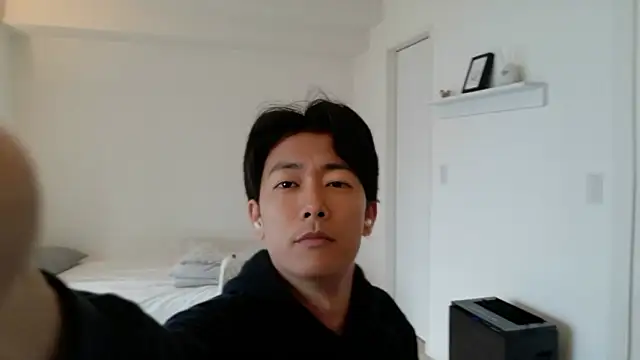 StuddedCatechin online show from 10/21/25, 02:00