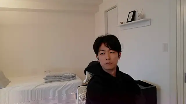 StuddedCatechin online show from 10/20/25, 07:20
