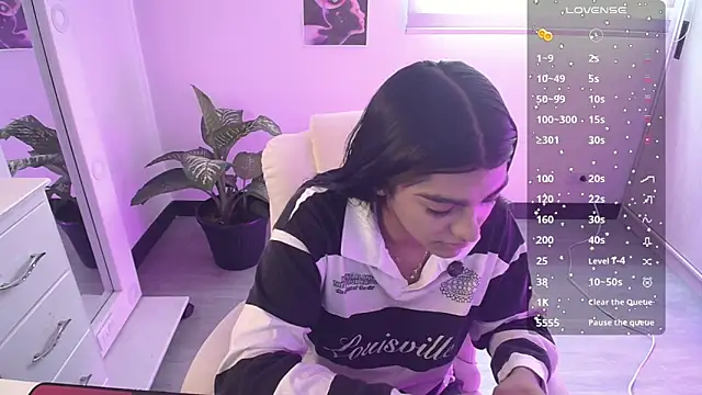 Snapshot of amarasilk_ chatting on 06/06/26, 05:18 amarasilk online show from 06/06/26, 05:18