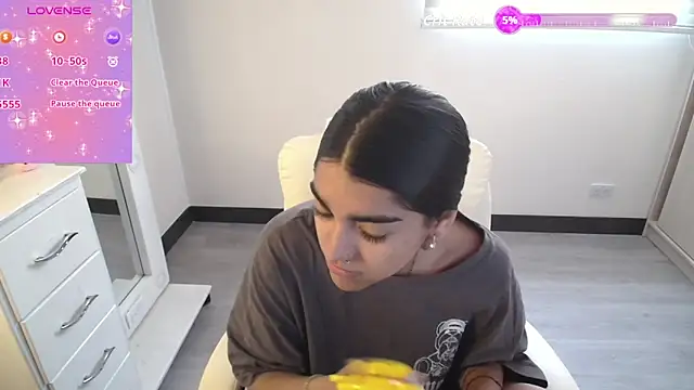 amarasilk  online show from 02/12/26, 07:13