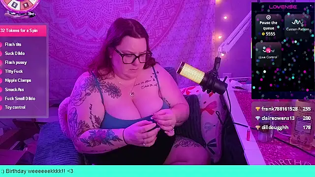 brookenicole3003 online show from 05/20/26, 08:00