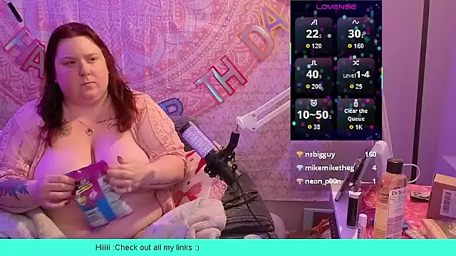 brookenicole3003 online show from 05/25/26, 12:32