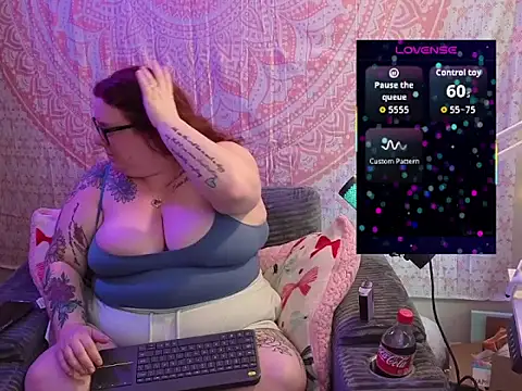 brookenicole3003 online show from 05/25/26, 06:17