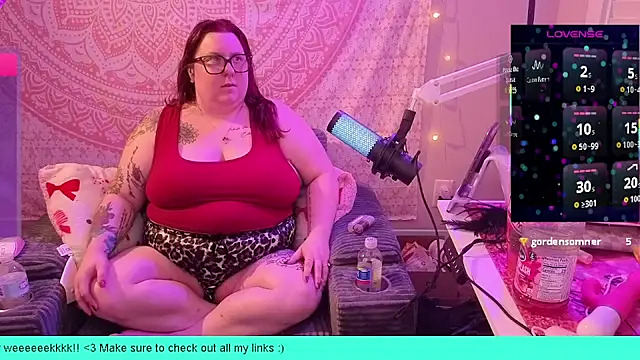 brookenicole3003 online show from 05/22/26, 11:47