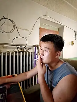 Snapshot of Fengbaby-555 chatting on 09/12/25, 10:04 Fengbaby-555 online show from 09/12/25, 10:04