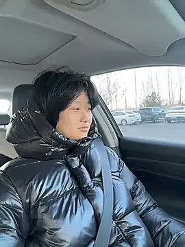 Fengbaby-555 online show from 12/17/25, 05:01