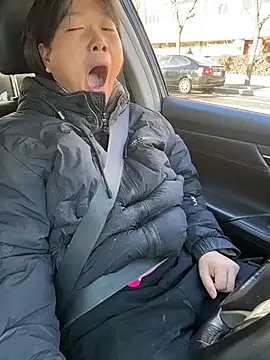 Fengbaby-555 online show from 12/23/25, 06:23