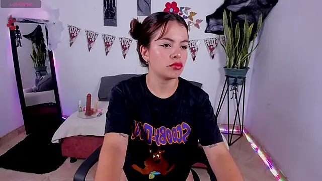 naughtypixie online show from 10/04/25, 05:20