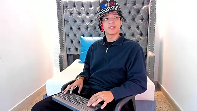 MARSHALL SPENCER online show from 11/17/25, 01:04