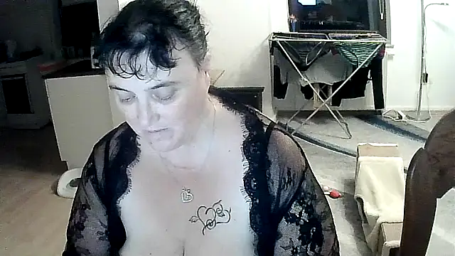 Minou1610 online show from 09/28/25, 08:05