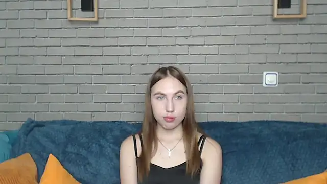 Snapshot of MellinGiG chatting on 09/28/25, 05:14 MellinGiG online show from 09/28/25, 05:14