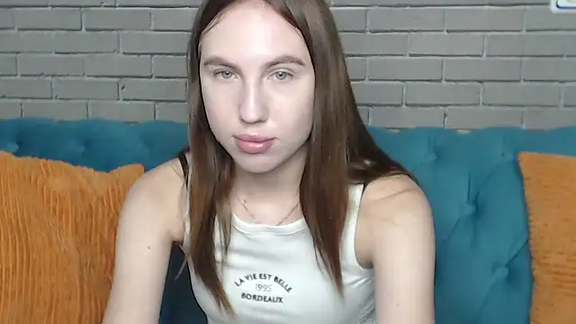 Snapshot of MellinGiG chatting on 09/14/25, 05:19 MellinGiG online show from 09/14/25, 05:19