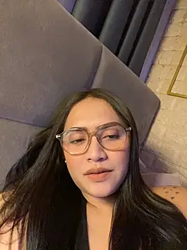 yourdevilsweettsx online show from 11/04/25, 03:27