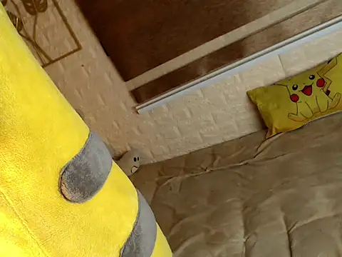 yourdevilsweettsx online show from 12/14/25, 05:46