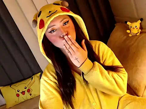 yourdevilsweettsx online show from 04/12/26, 11:24