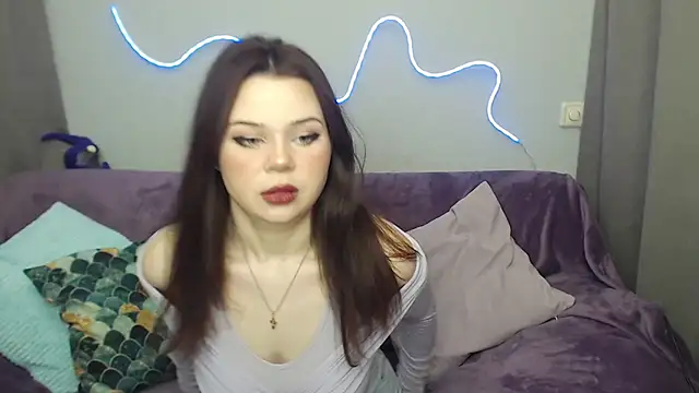 GloriyaDre online show from 11/21/25, 06:01