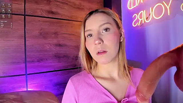 alyamonroe online show from 12/17/25, 11:04