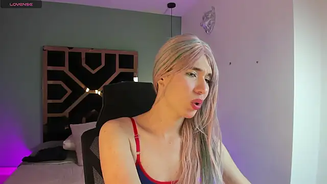 Snapshot of Electra_Gosselin chatting on 02/05/26, 01:23 Electra Gosselin online show from 02/05/26, 01:23