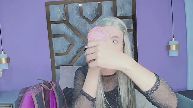 Electra Gosselin online show from 10/06/25, 12:17