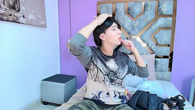 Electra Gosselin online show from 10/24/25, 01:21