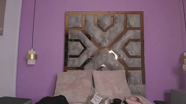 Electra Gosselin online show from 10/20/25, 12:06