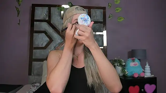 Electra Gosselin online show from 04/07/26, 12:56