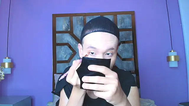 Electra Gosselin online show from 10/04/25, 11:45