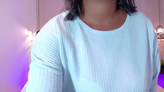 NaiaraMasson  online show from 10/20/25, 12:49