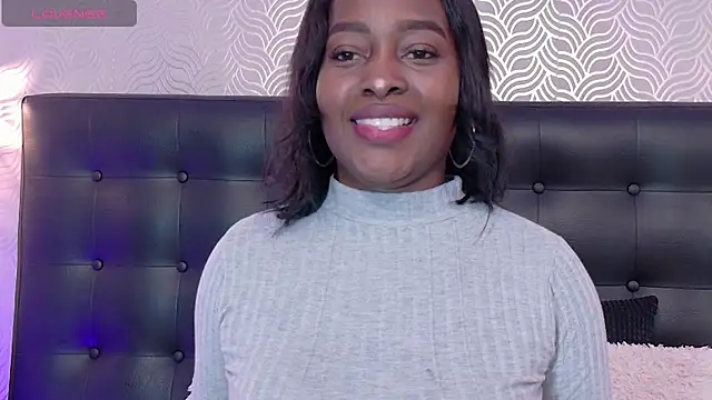 NaiaraMasson  online show from 11/03/25, 12:31