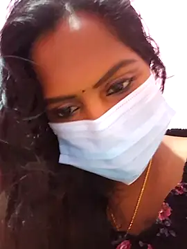 Snapshot of Tamil_Blackmoon chatting on 09/14/25, 10:26 Tamil Blackmoon online show from 09/14/25, 10:26