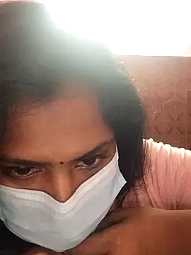 Snapshot of Tamil_Blackmoon chatting on 02/16/26, 06:39 Tamil Blackmoon online show from 02/16/26, 06:39