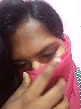 Snapshot of Tamil_Blackmoon chatting on 10/02/25, 05:05 Tamil Blackmoon online show from 10/02/25, 05:05