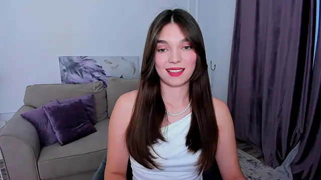 DivineAmour online show from 12/04/25, 12:15